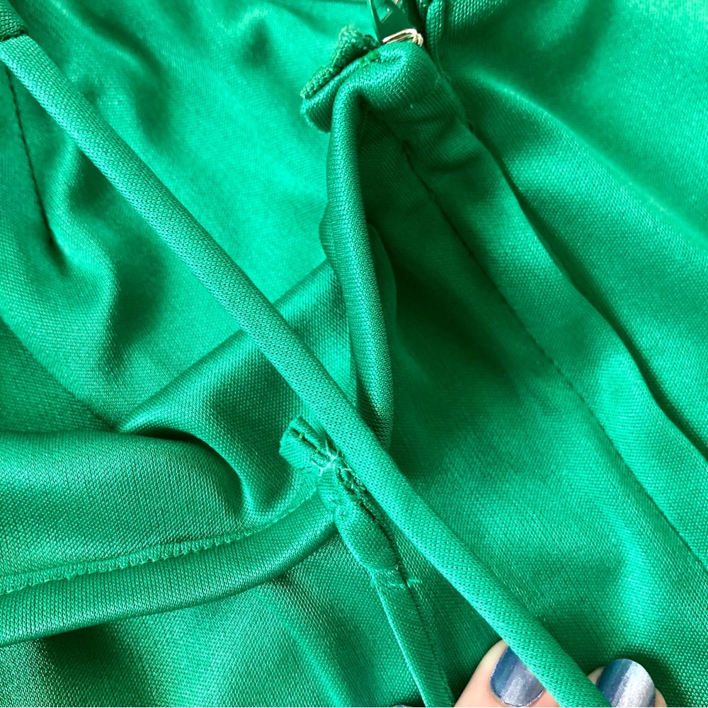 Vintage 70s House of Bianchi Green Surplice Bust Gown w/ Capelet Shawl - Picture 11 of 16